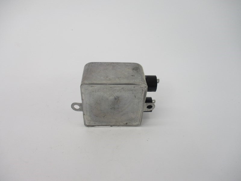 AEROVOX 104X122AA116 660V NSNP