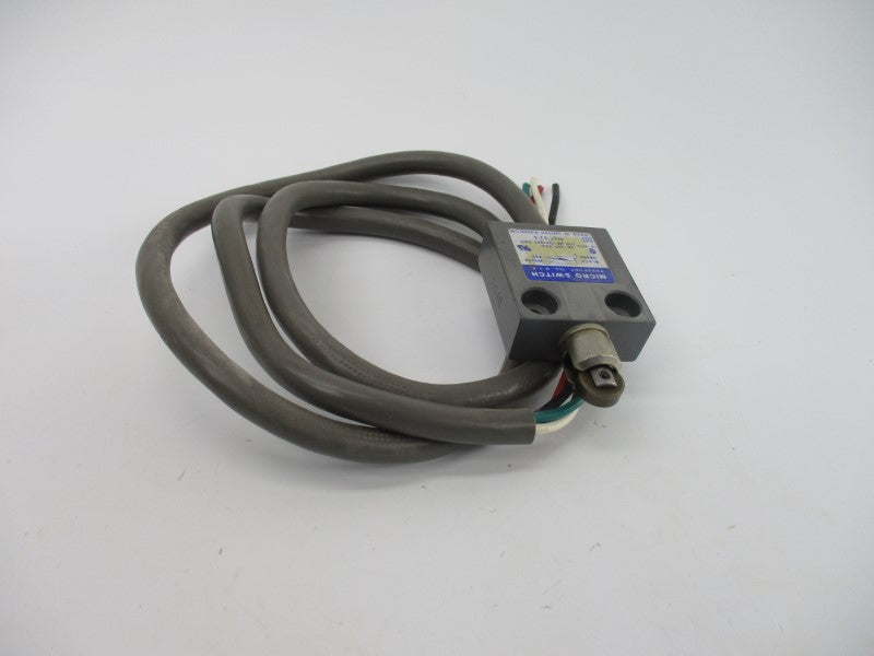 MICRO SWITCH 914CE2-3 125/250VAC 5A NSNP