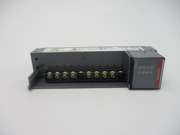 ALLEN BRADLEY 1746-OA8 SER. B 85-265VAC 1.0A (NO DOOR) NSNP