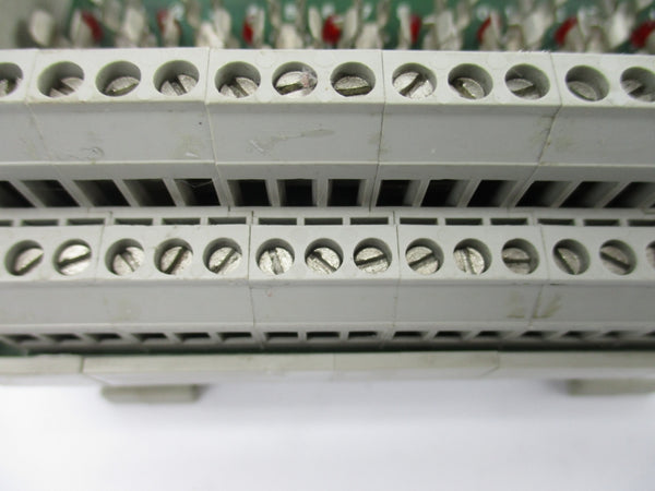 ALLEN BRADLEY 1492-IFM20F-F24-2 SER. A 10-30VAC/DC UNMP