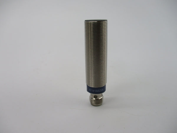 TELEMECANIQUE XS1M18MB250K 24-240V NSMP