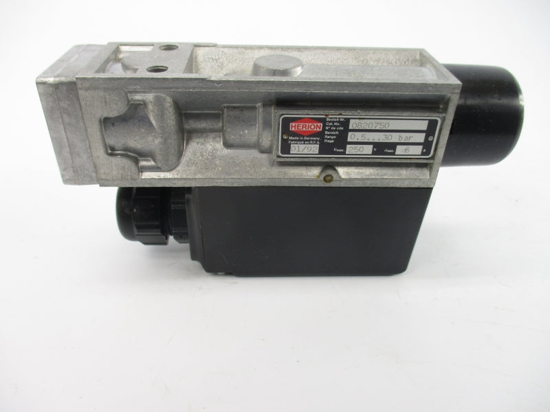 HERION 0820750 0000 000 00 250V 6A NSMP