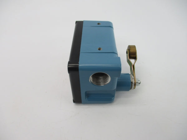 MICRO SWITCH EX-AR30 480VAC 15A NSNP