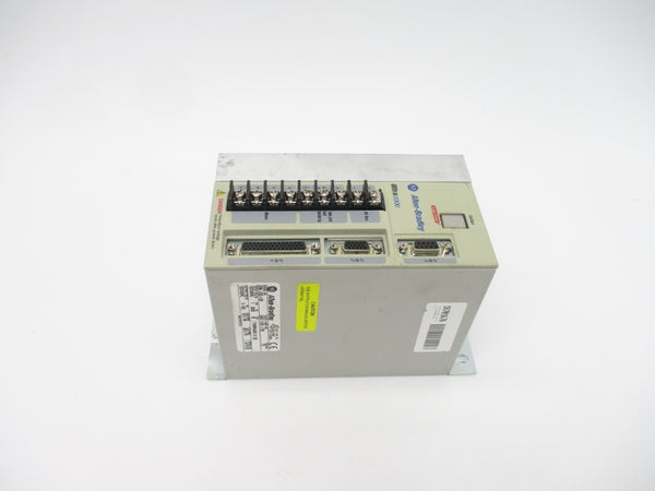 ALLEN BRADLEY 2098-DSD-020 F/W V1.32  120/240VAC 18A NSNP