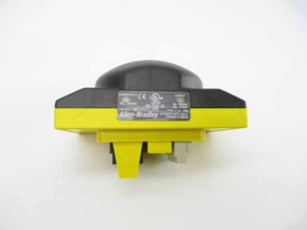 ALLEN BRADLEY 800Z-HF1 SER. C 90-264VAC (WH) NSMP