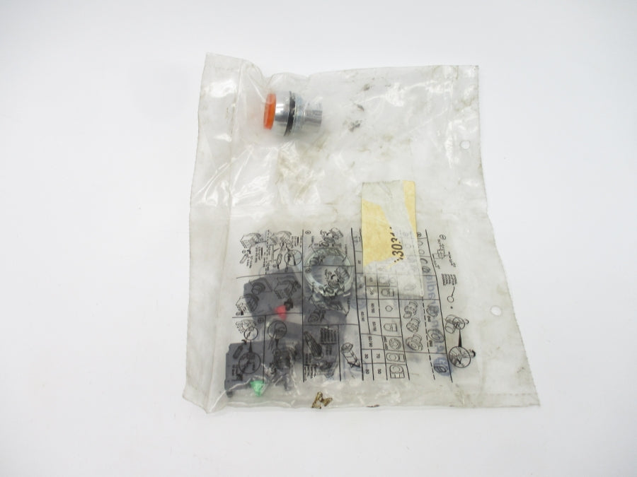 ALLEN BRADLEY 800FM-LE0MN3WX11 SER. A NSMP