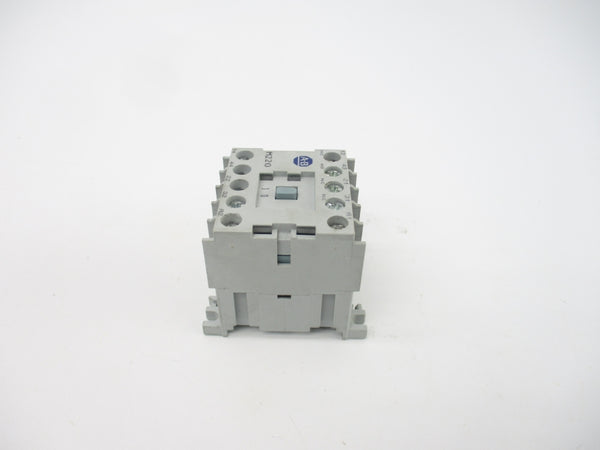 ALLEN BRADLEY 700-M220A4S SER. A 440-480V NSNP