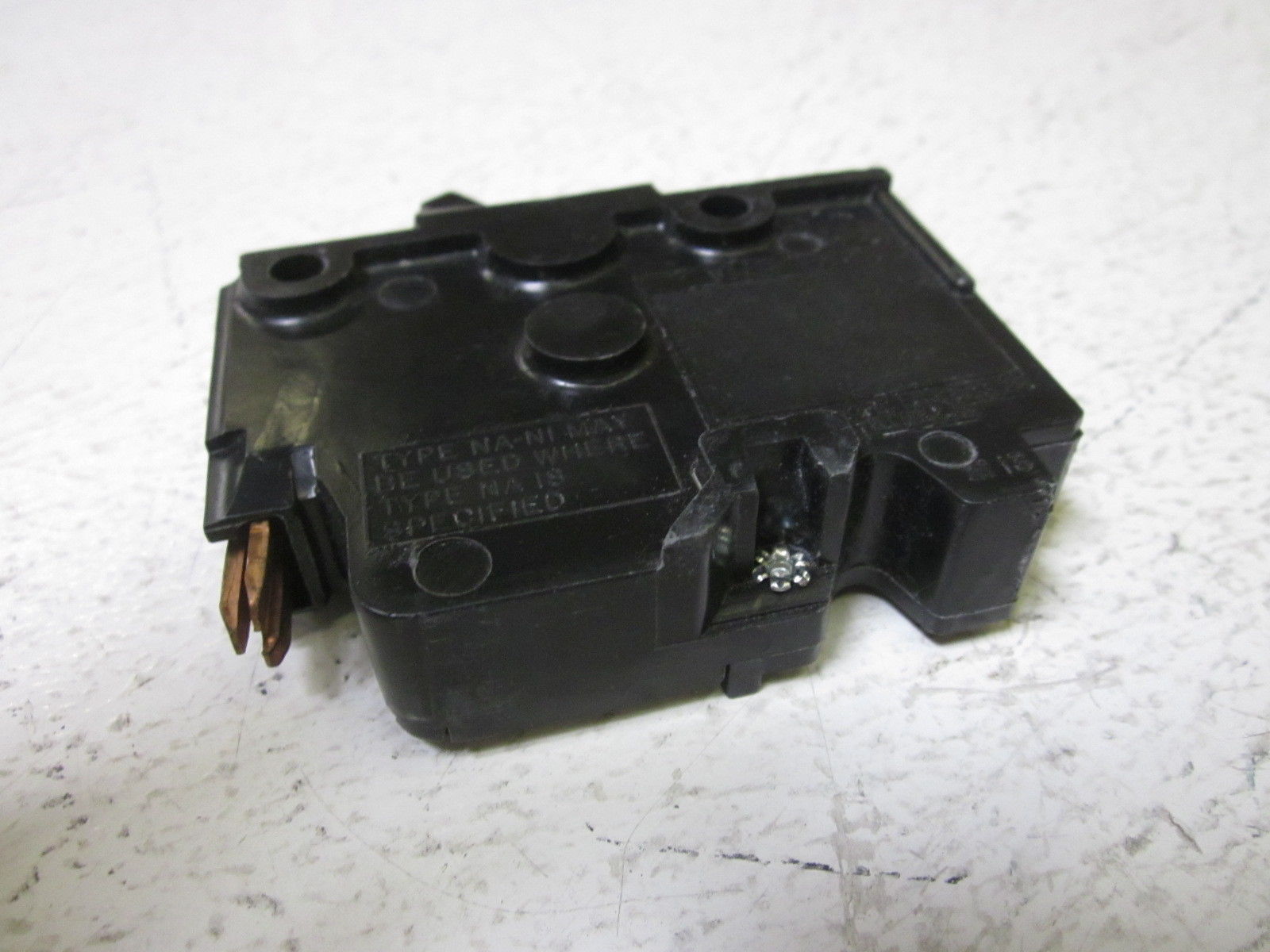 LOT OF 40 FEDERAL PACIFIC NASWD115 CIRCUIT BREAKER UNMP