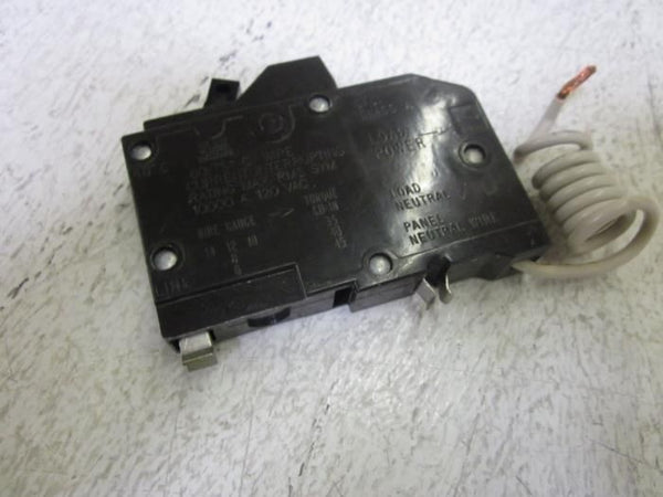 LOT OF 5 CUTLER HAMMER CHQ115GF 15A 1POLE 120V CIRCUIT BREAKER  NSMP