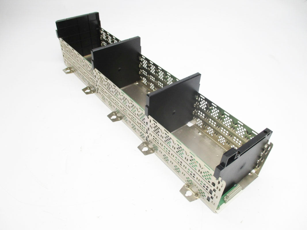 ALLEN BRADLEY 1756-A17 SER. B 24VDC 2.8/2.8A NSMP