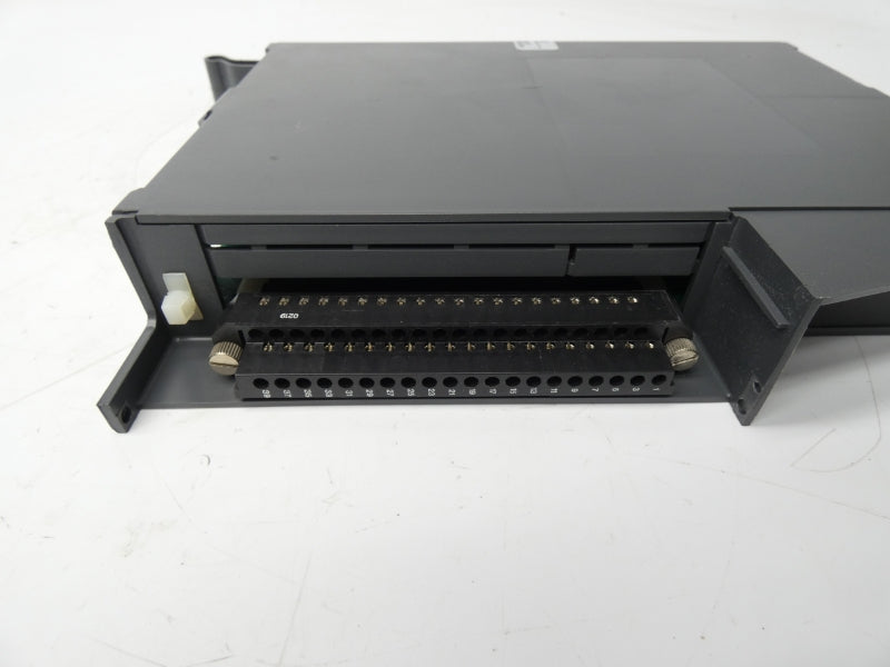 GIDDINGS & LEWIS 502-03642-03R3 .125-10V UNMP