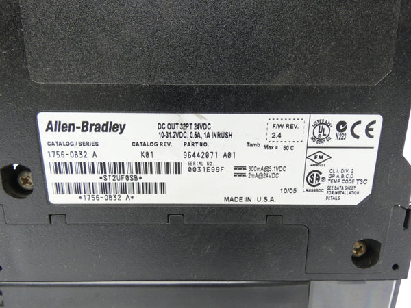 ALLEN BRADLEY 1756-OB32 SER. A REV. K01 F/W 2.4 10-31.2VDC 0.5-1A UNMP