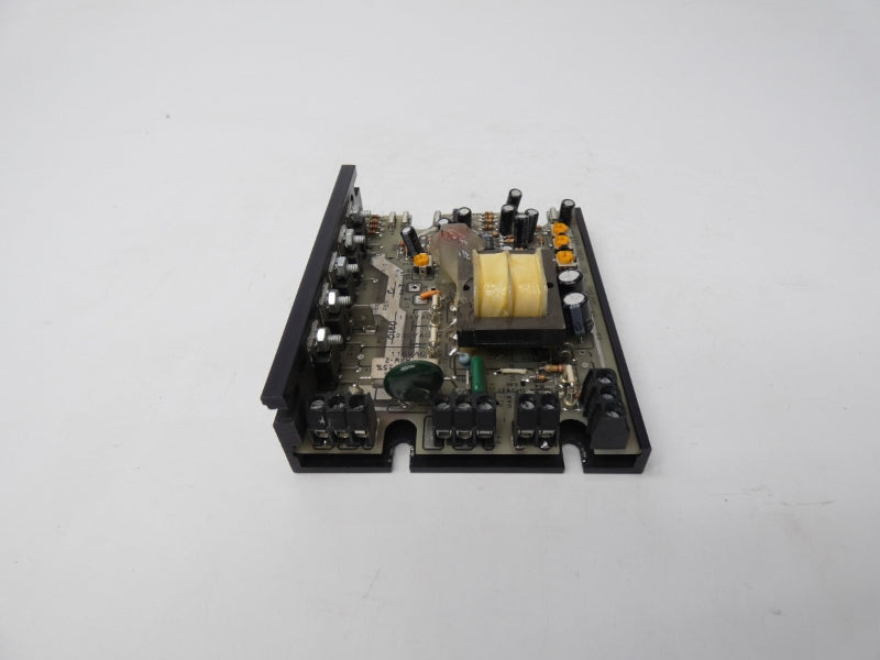 EXTRON 1811-0100 REV. E 230VAC UNMP