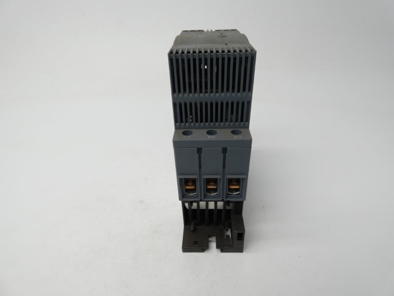 SIEMENS 3RW3037-1BB14 460VAC (AS PICTURED) UNMP
