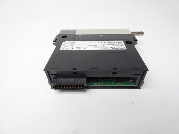 ALLEN BRADLEY 1756-CNBR SER. D REV. L01 F/W 5.38.40 24VDC 1A UNMP