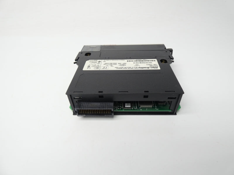 ALLEN BRADLEY 1756-IF8H SER. A REV. A03 F/W 1.2 24VDC UNMP