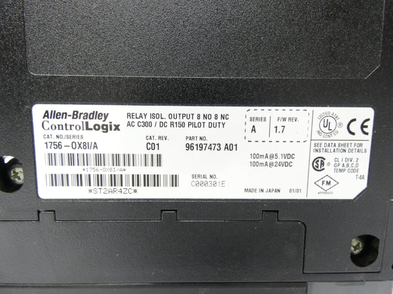ALLEN BRADLEY 1756-OX8I SER. A REV. C01 F/W 1.7 24VDC UNMP