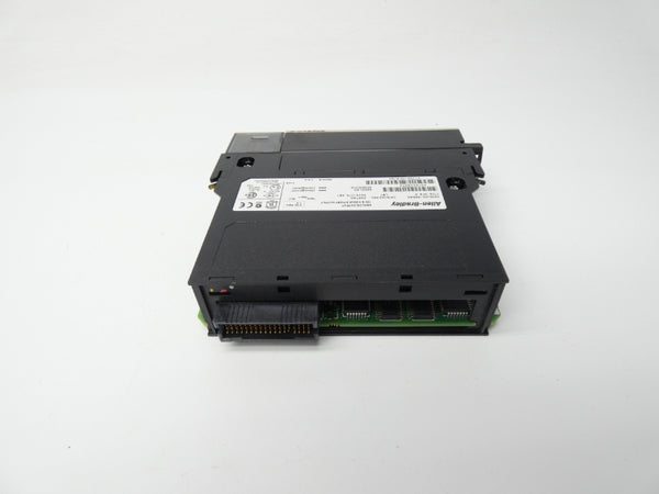 ALLEN BRADLEY 1756-OF8 SER. A REV. L01 F/W 1.5 24VDC UNMP