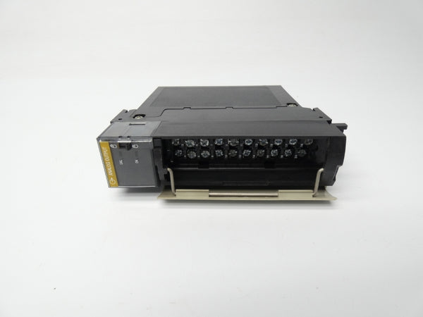 ALLEN BRADLEY 1756-OF8 SER. A REV. G01 F/W 1.5 24VDC UNMP