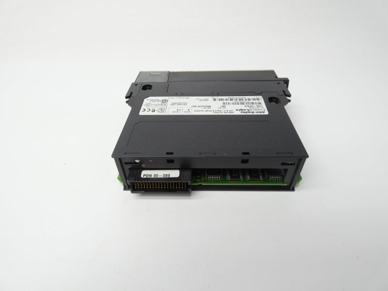 ALLEN BRADLEY 1756-OF8 SER. A REV. G01 F/W 1.5 24VDC UNMP