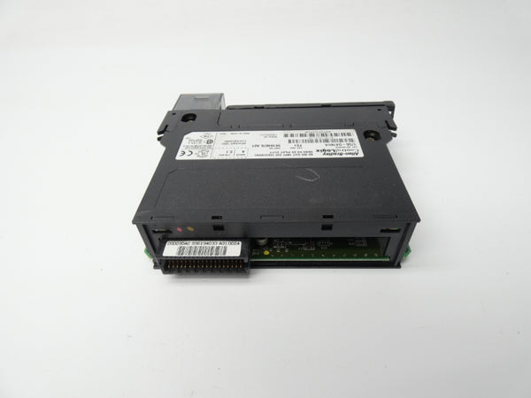 ALLEN BRADLEY 1756-0A16I SER. A REV. F01 F/W 2.1 120/240VAC 2A (AS PIC) UNMP