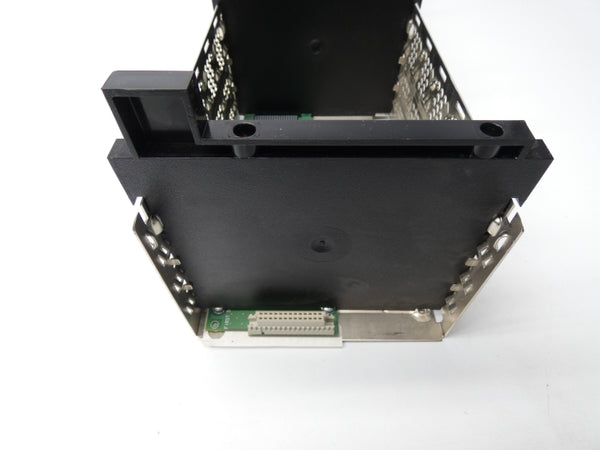 ALLEN BRADLEY 1756-A17 SER. B REV. L01 24VDC 15A UNMP