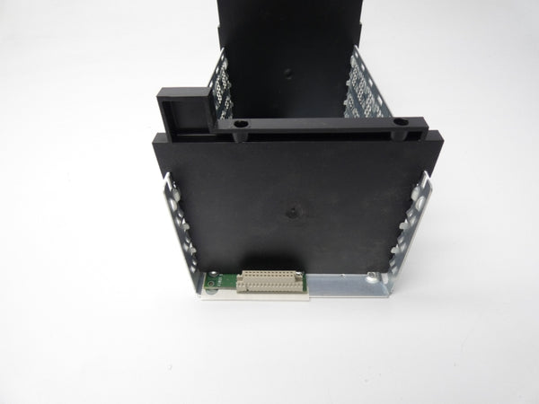 ALLEN BRADLEY 1756-A13 SER. B 24VDC 15A UNMP