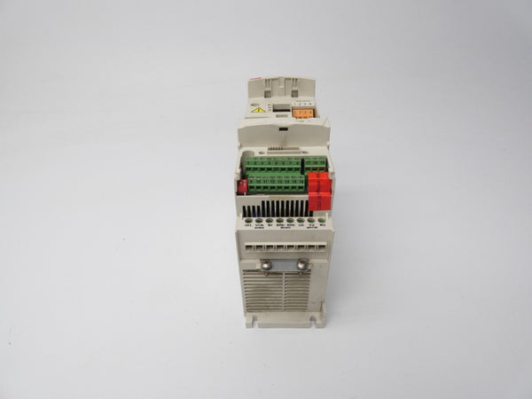 ABB ACS355-03U-04A1-4 400/480V 6.9/5.8A (AS PICTURED) UNMP