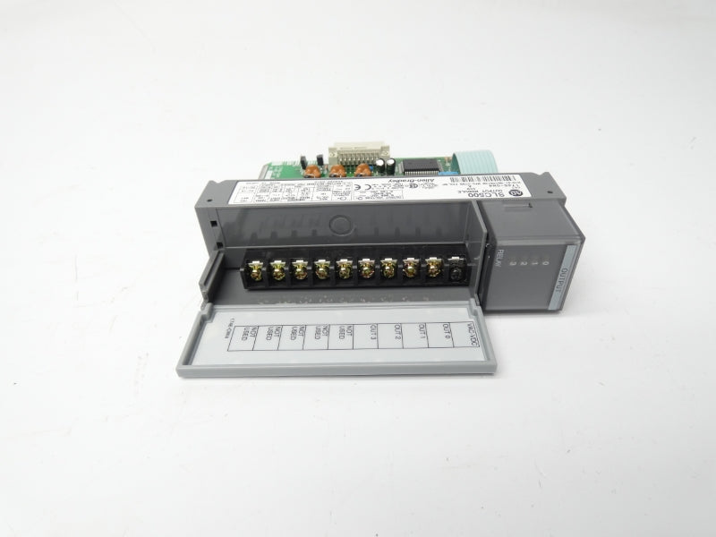 ALLEN BRADLEY 1746-OW4 SER. A 5-265VAC 15A NSNP