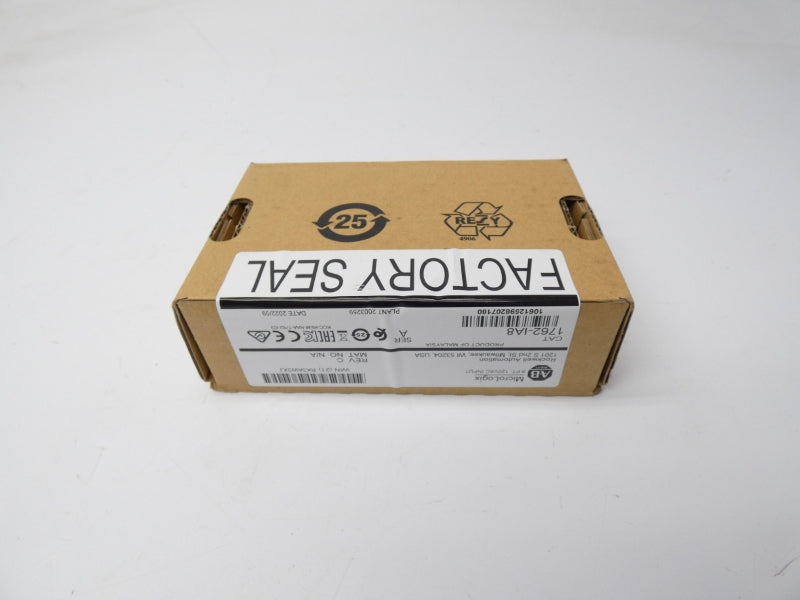 ALLEN BRADLEY 1762-IA8 SER. A REV. C 120VAC DATE: 2022 NSFS