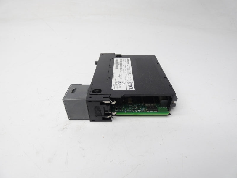 ALLEN BRADLEY 1756-OB16E SER. A REV. M01 F/W 3.2 10-31.2VDC 2A NSNP