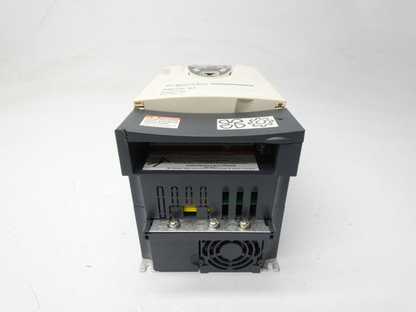 SCHNEIDER ELECTRIC ATV61H075M3 200-240V 6.1A NSMP