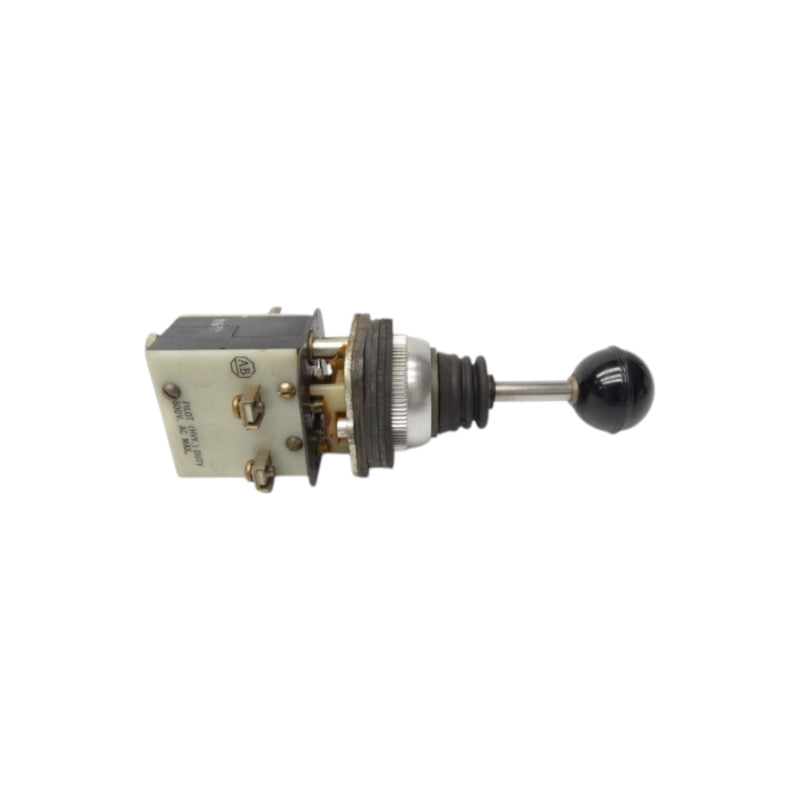 ALLEN BRADLEY 800T-T2MB21 600V UNMP