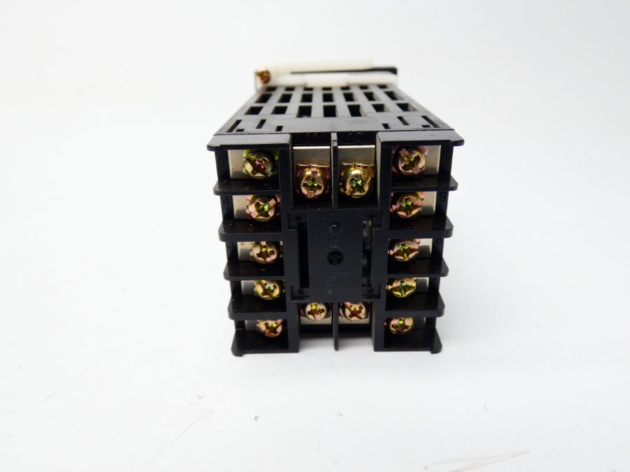 OMRON E5CK-AA1 100-240VAC 1A NSNP