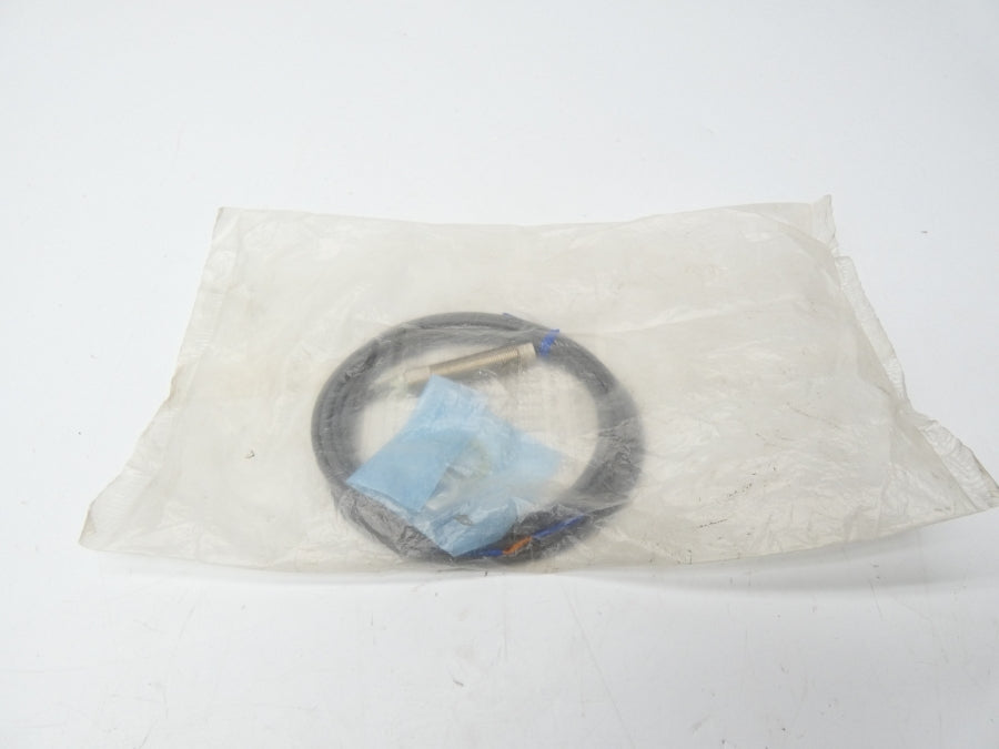 OMRON E2E2-X5MC1 12-24VDC 2M NSMP