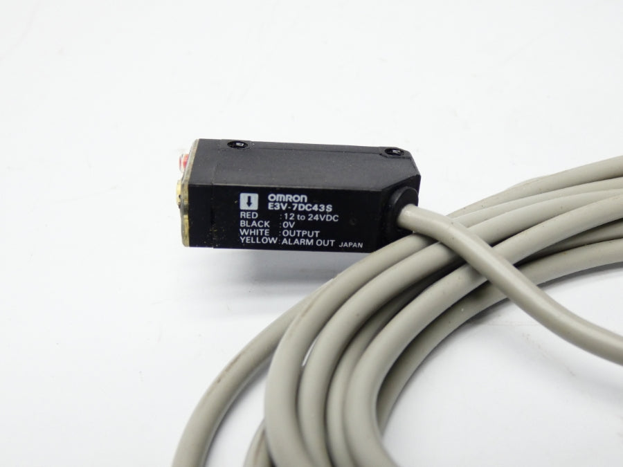 OMRON E3V-7DC43S 12-24VDC NSNP