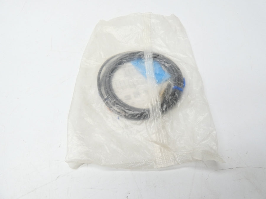 OMRON E2E-X5MF2 12-24VDC 2M NSMP