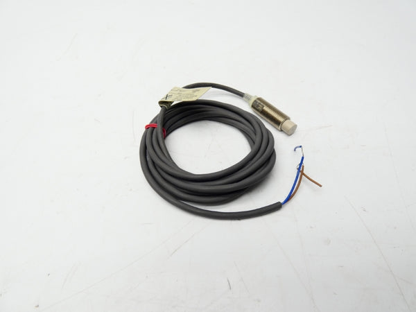 OMRON E2E-X5MY2-US 24-240VAC 0.2A NSNP