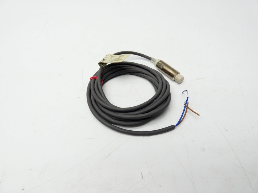 OMRON E2E-X5MY2-US 24-240VAC 0.2A NSNP