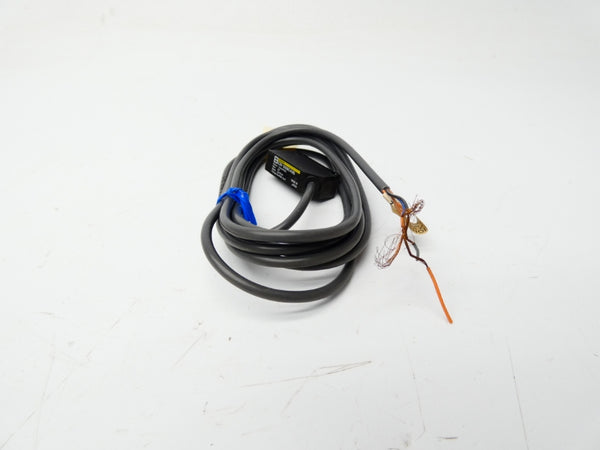 OMRON E3V-DS8C43S 12-24VDC NSMP