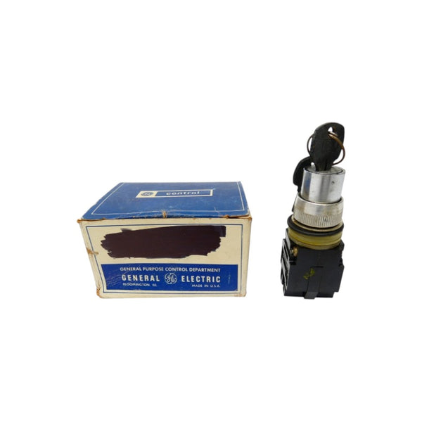 GENERAL ELECTRIC CR104J272 150V NSMP