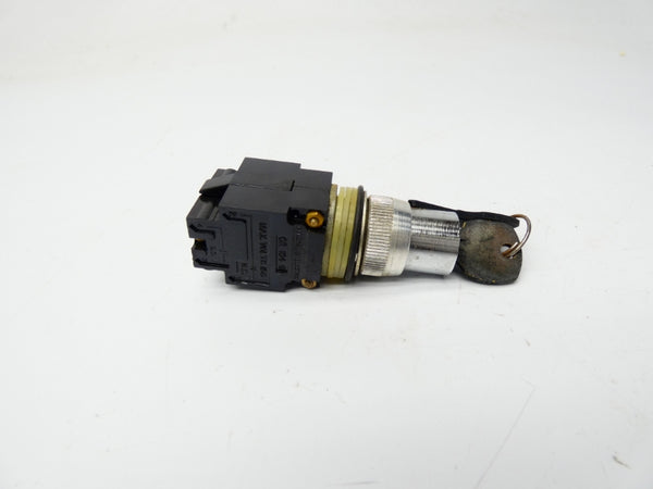 GENERAL ELECTRIC CR104J272 150V NSMP