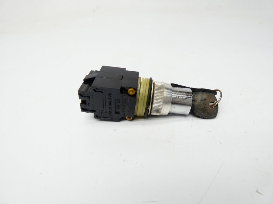 GENERAL ELECTRIC CR104J272 150V NSMP