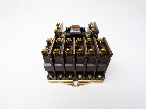 SYLVANIA 5U8- 110-120V NSNP