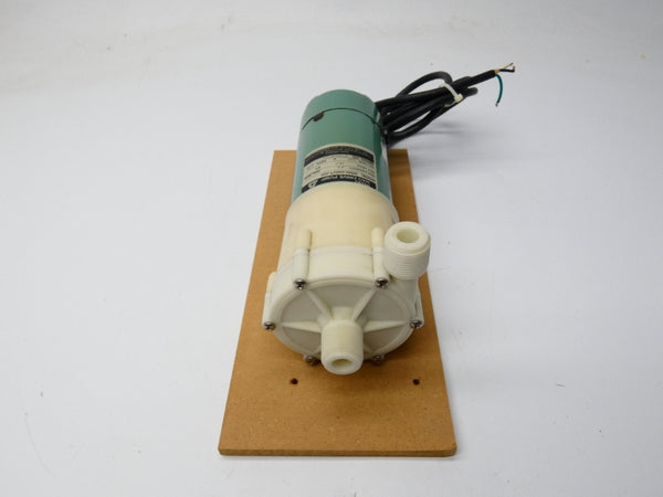 IWAKI WMD-30RZT-220 220V 0.55A NSMP