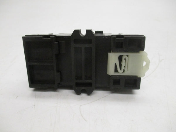 RELAY SOCKET 29513 NSNP