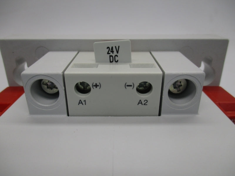 ALLEN BRADLEY 100-SD110EZJ22C SER.A 24VDC 100A (BR/WH) NSMP