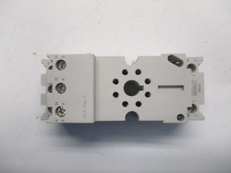 SCHNEIDER ELECTRIC 70-750EL8-1 300V 16A NSNP