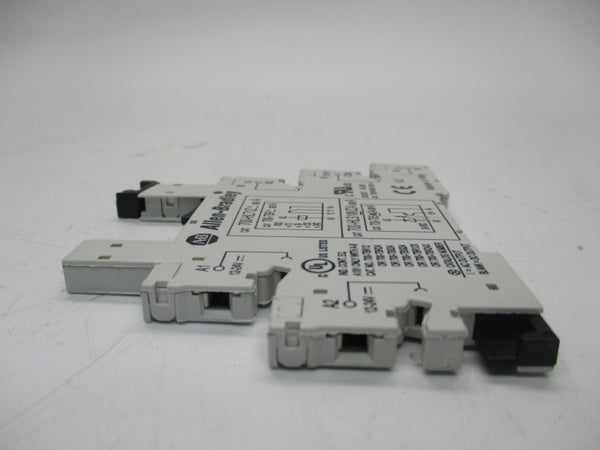 ALLEN BRADLEY 700-HLT1Z12 SER.A 12VDC 12A (AS PICTURED) NSNP
