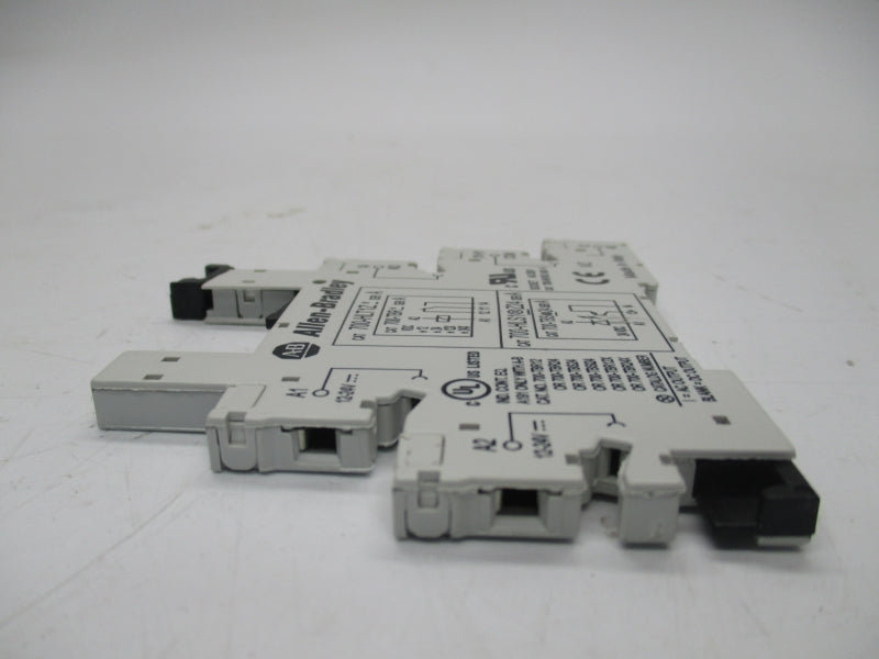 ALLEN BRADLEY 700-HLT1Z12 SER.A 12VDC 12A (AS PICTURED) NSNP